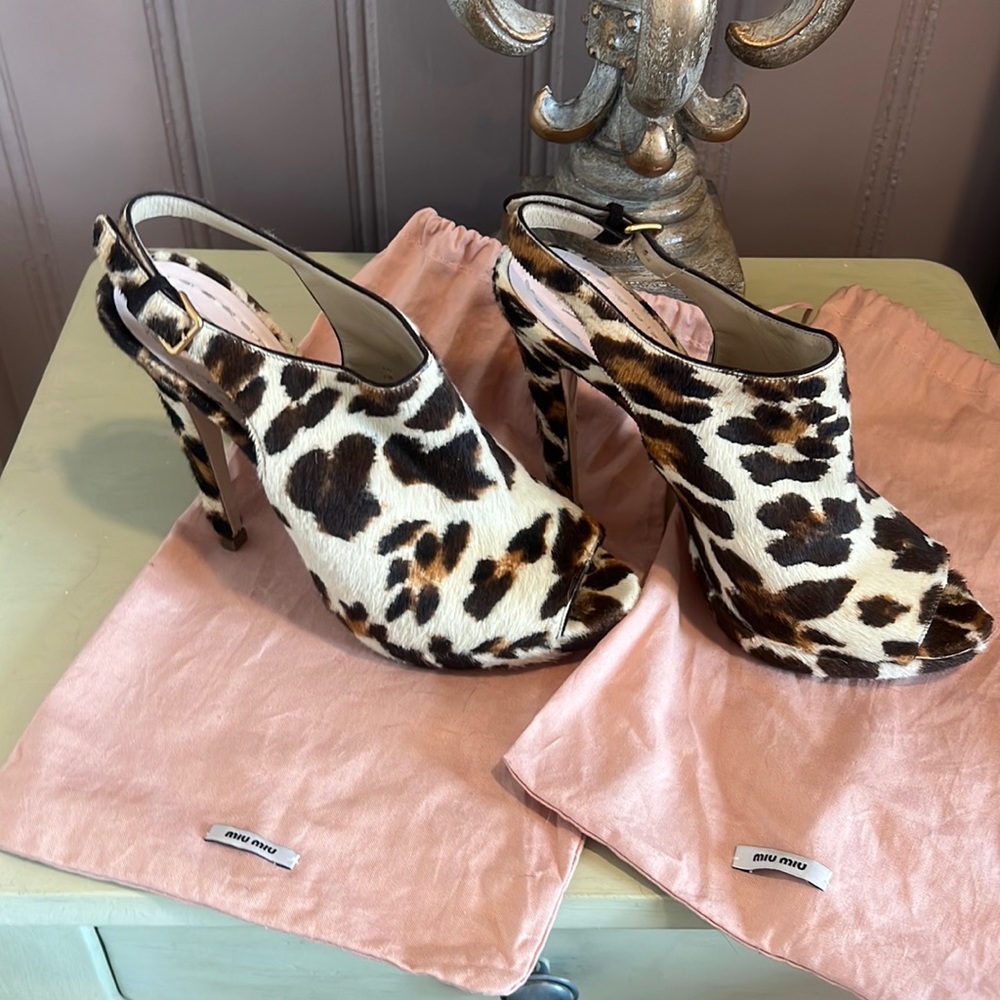 Miu Miu calf hair leopard print heels. Size 38 1/2